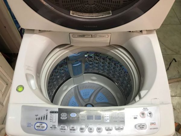 Máy giặt cũ Toshiba 9kg inverter AW-D990SV mới 90%