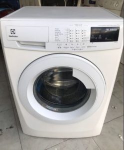 Máy giặt cũ electrolux EWF80743 7kg mới 90%