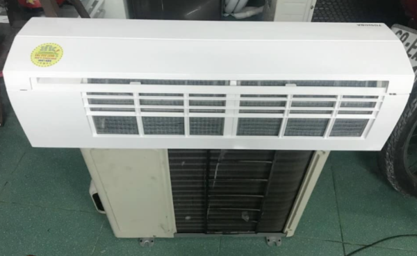 Máy lạnh Toshiba 1hp mới 95% giá rẻ tại Sài Gòn