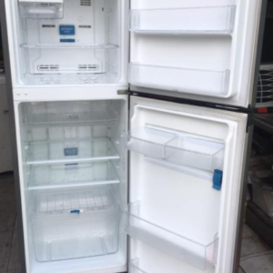 Tủ lạnh Electrolux ( 225Lít) inverter tiết kiệm điện ( nguyên zin)