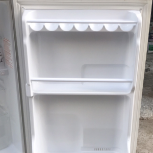 Tủ lạnh Aqua AQR-95AR ( 90lít ) mới 90%