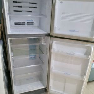 Tủ lạnh cũ Sanyo (186Lít) không đóng tuyết giá rẻ tại TP.hcm