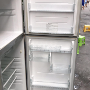 Tủ lạnh cũ toshiba (230lít) mới 85% giá rẻ tại Sài Gòn