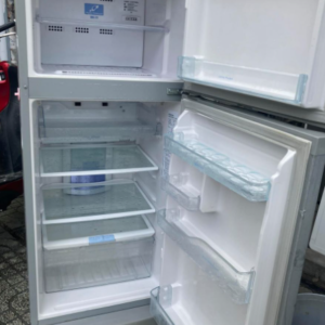 Tủ lạnh cũ Hitachi (164lít) không đóng tuyết mới 80%