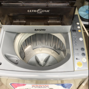 Máy giặt Sanyo (9kg) cửa trên mới 85% giá rẻ tại TP.hcm
