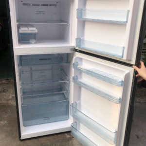 Tủ lạnh Hitachi 339l inverter mới 99% giá rẻ tại TP.hcm