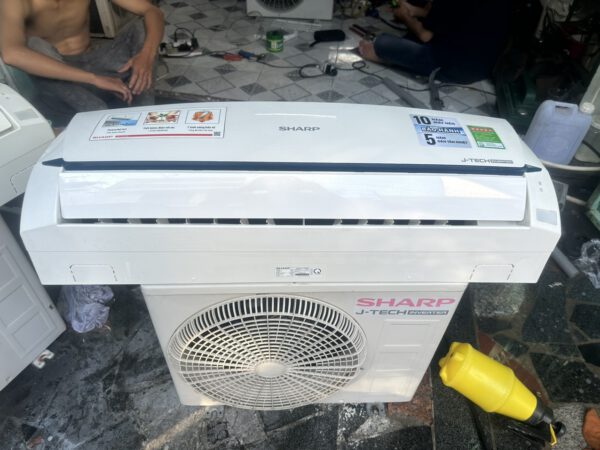 Máy Lạnh Cũ Sharp Inverter 1HP AH-X9XEW Mới 95%