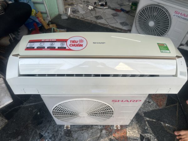 Máy Lạnh Cũ Sharp AH-A9SEW 1hp Inverter Mới 95%